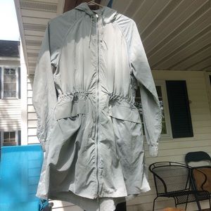 LULULEMON Pack & Glyde Rain Jacket